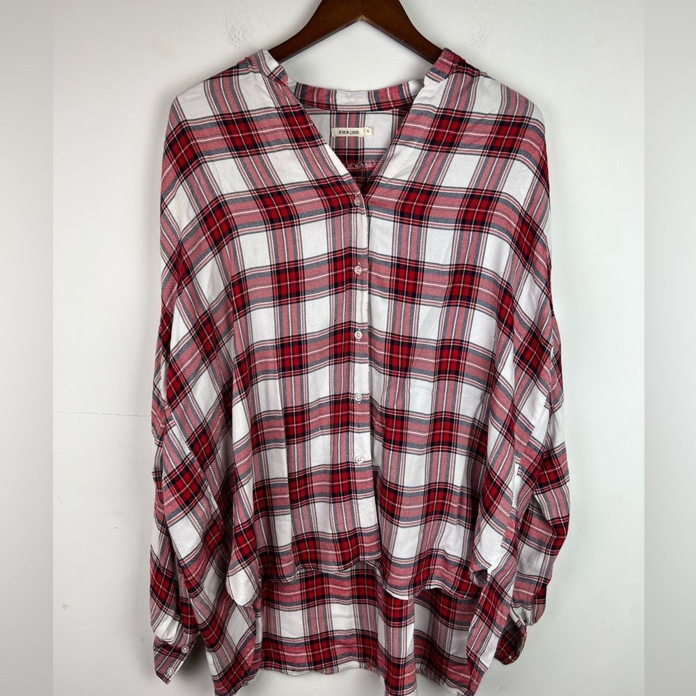 Sneak Peek Oversized Plaid Long-sleeved Button Down Shirt Size Small
